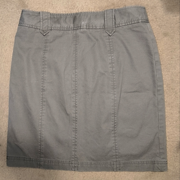 Banana Republic Green Cargo Pockets Mini Skirt - Picture 6 of 16